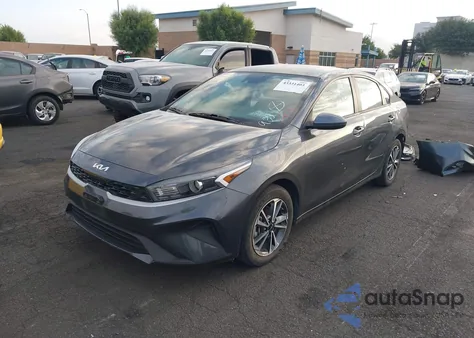 2023 Kia Forte Lxs z USA, uszkodzony, nr VIN 3KPF24AD1PE518911